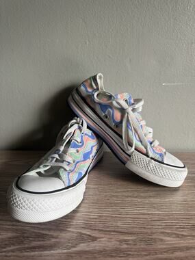 Converse Chuck Taylor All Star Lift Platform Low GS Color Swirl Women's 5.5